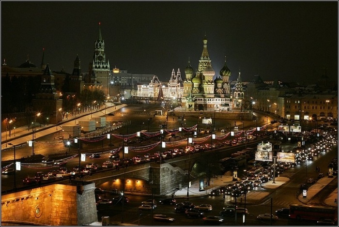 Большой Москворецкий мост ночью