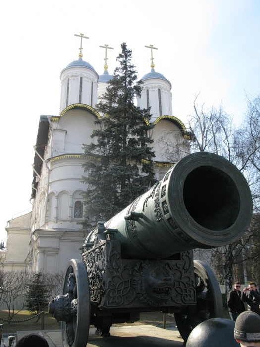 Царь-пушка в Кремле
