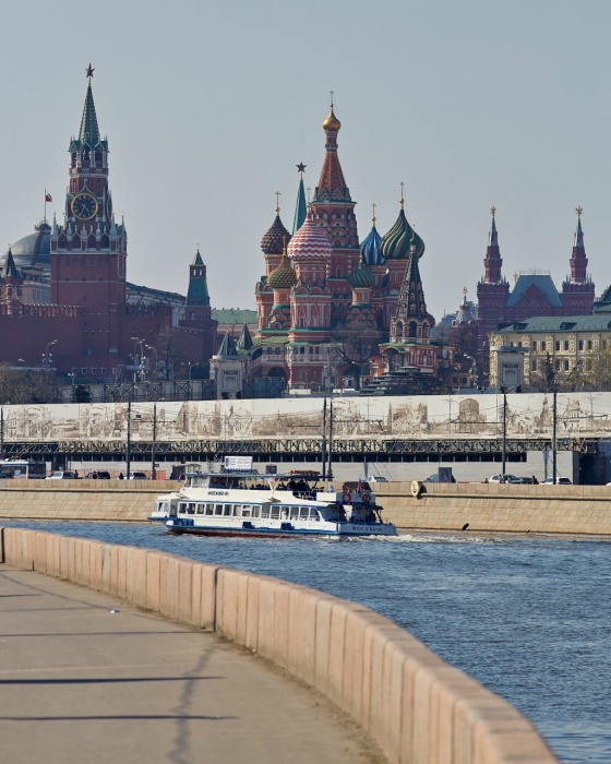 Экскурсия по Москве реке