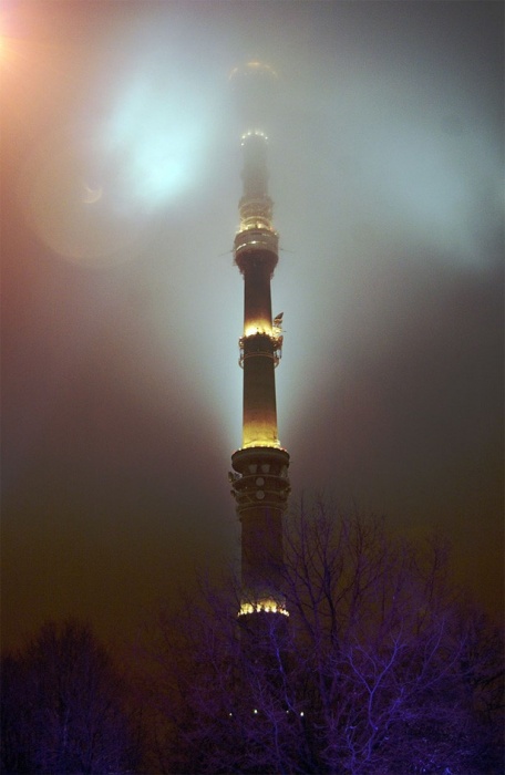 Останкинская башня ночью